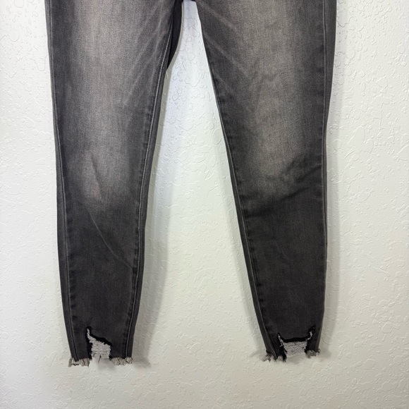 Kancan jeans distressed size 5 raw hem straight leg Women's charcoal Gray Jeans - Picture 3 of 8